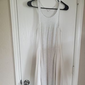Gap Midi tank dress size Medium color white/gray